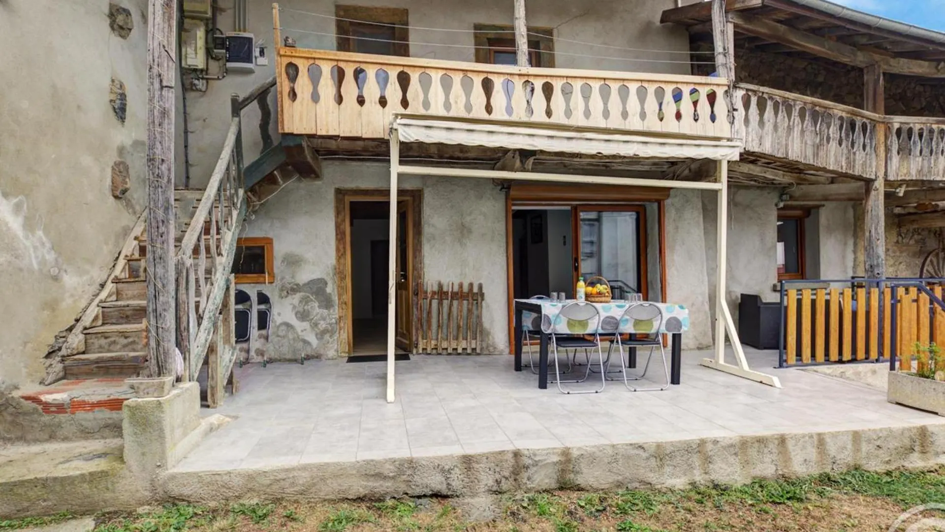Gite Charmant A La Ferme, Tout Confort, Proche De Roanne, Ideal Pour Randonnees Et Baignades - Fr-1-496-220 Cremeaux France